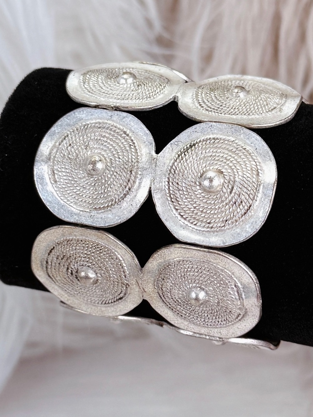 Vintage Silvertone Wide Band Modernist Statement Stretch Bracelet